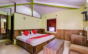 Oyo 71230 Hotel Abhimanyu Limited